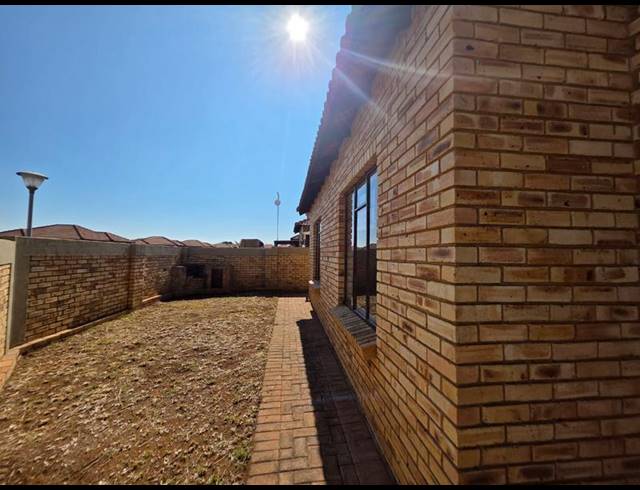 3 BEDROOM APARTMENT FOR SALE IN GREENHILLS